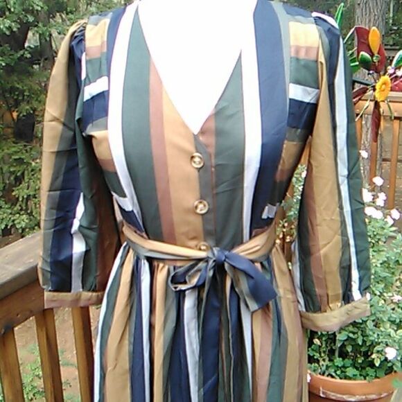 NWT Cufn Basic Striped Midi Dress - Picture 2 of 13